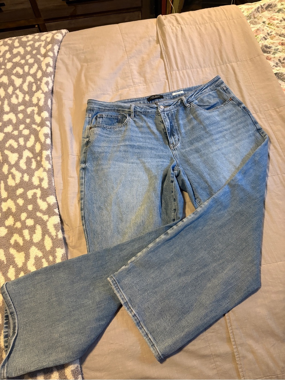 Judy Blue Light Blue Straight Leg Jeans